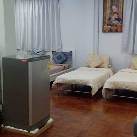 Sriyanar Place Μπανγκόκ Εξωτερικό φωτογραφία