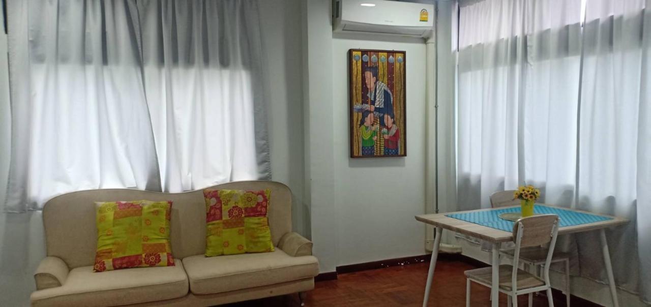 Sriyanar Place Μπανγκόκ Εξωτερικό φωτογραφία