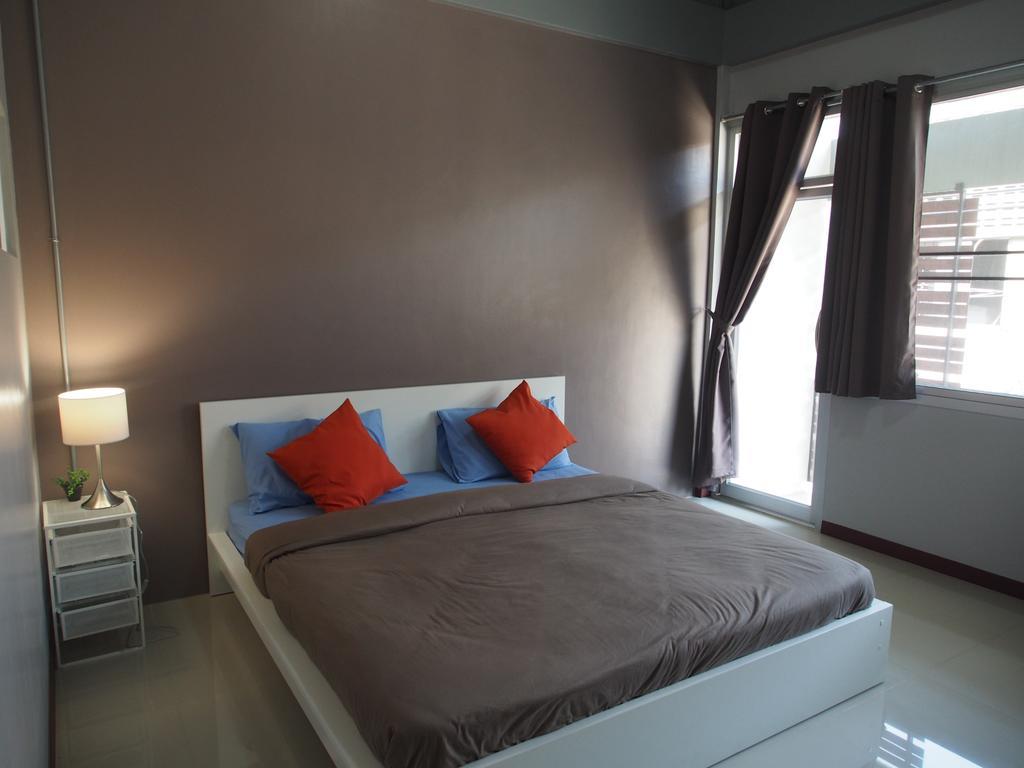 Sriyanar Place Μπανγκόκ Εξωτερικό φωτογραφία